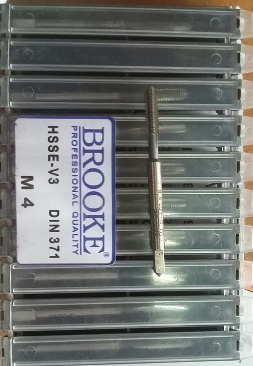 قیمت و خرید قلاویز ماشینی مستقیم M4 HSSE BROOKE