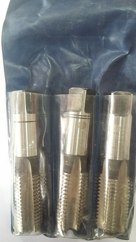 مشخصات، قیمت و خرید قلاویز دستی M22 طرح FRA | قلاویز فولاد صنعتی برای سازهها و ماشینآلات عظیم | قلاویز دستی و ماشینی
