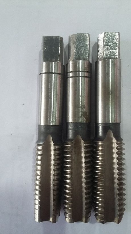 مشخصات، قیمت و خرید قلاویز دستی M18 برند FRA آلمان (اصل/استوک) | دقت بالا، طول عمر عالی و قیمت اقتصادی | حدیده و قلاویز دست دوم | قلاویز دستی و ماشینی
