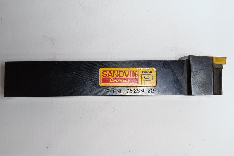 مشخصات، قیمت و خرید هلدر روتراش چپ SANDVIK مدل PTFNL 2525 M22 | سندویک اصل سوئد | دقت و کیفیت صنعتی