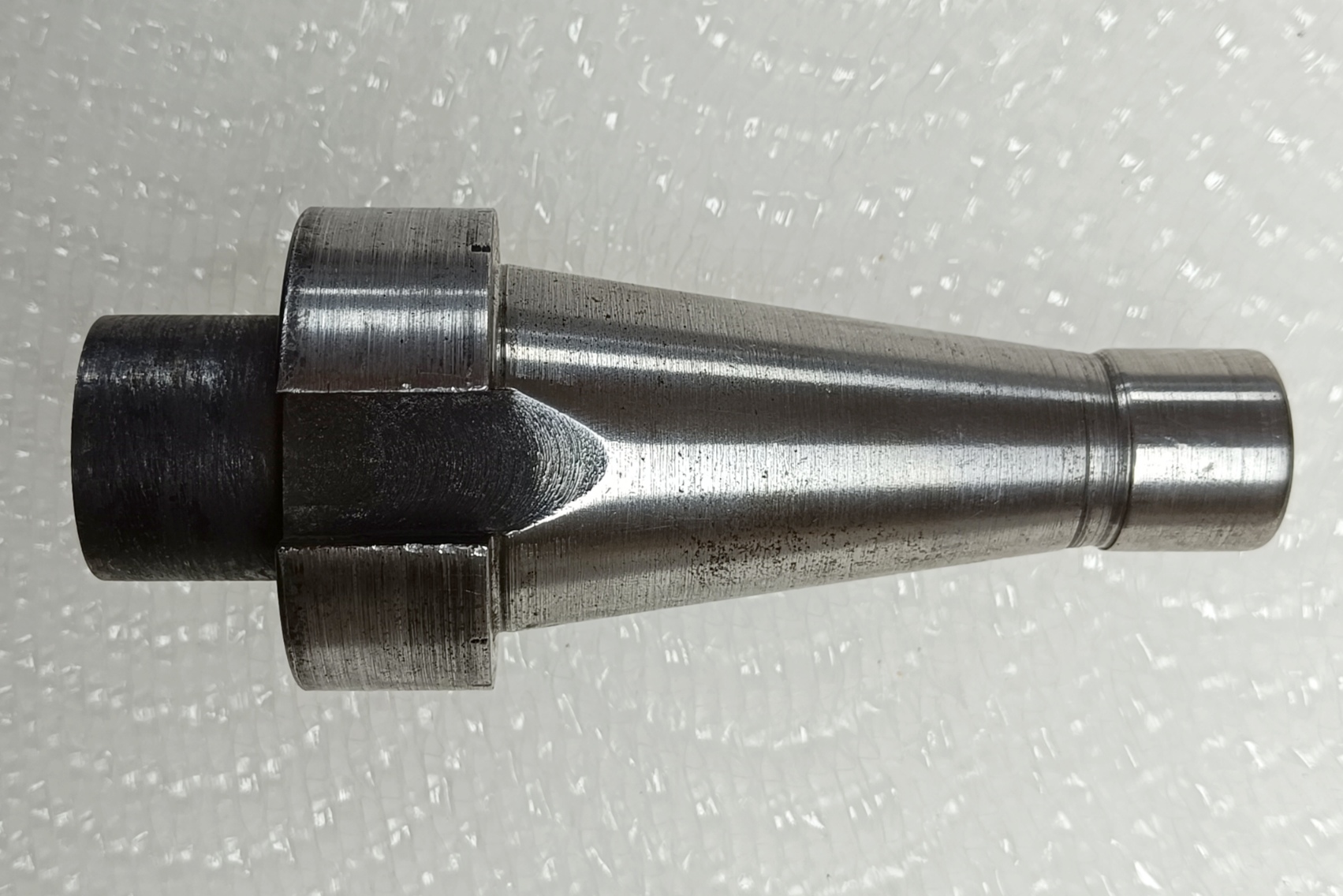 کولت کف تراش گیر ISO 40 شفت 32 روسی (کارکرده)