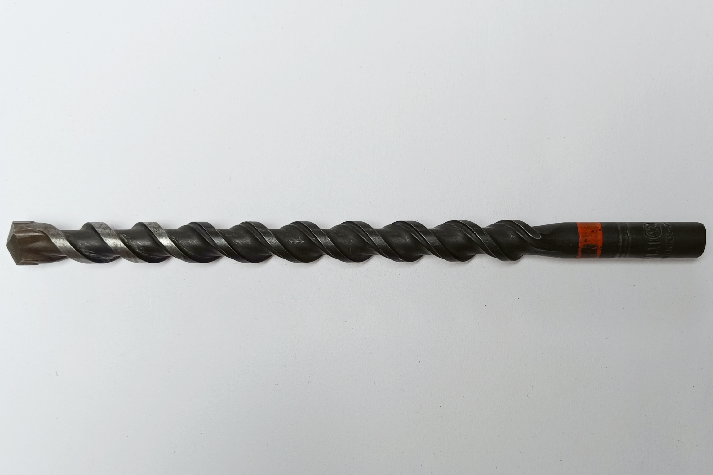مته دیواری سر الماس هیلتی آلمانی اصل (کارکرده)