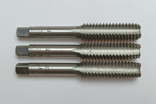 قلاویز دستی سایز 12 * 1/2 BSW اینچ برند LIGHT