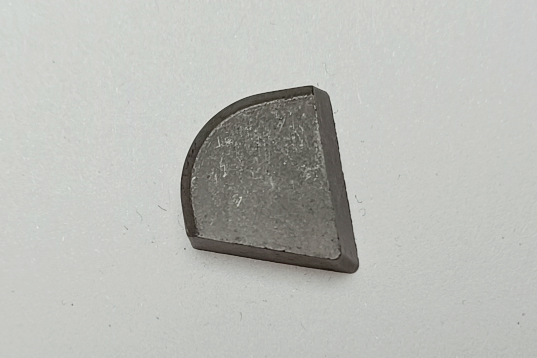 الماس جوشی روسی سایز 17.5 * 17.5 ضخامت 5 میلیمتر T5K10