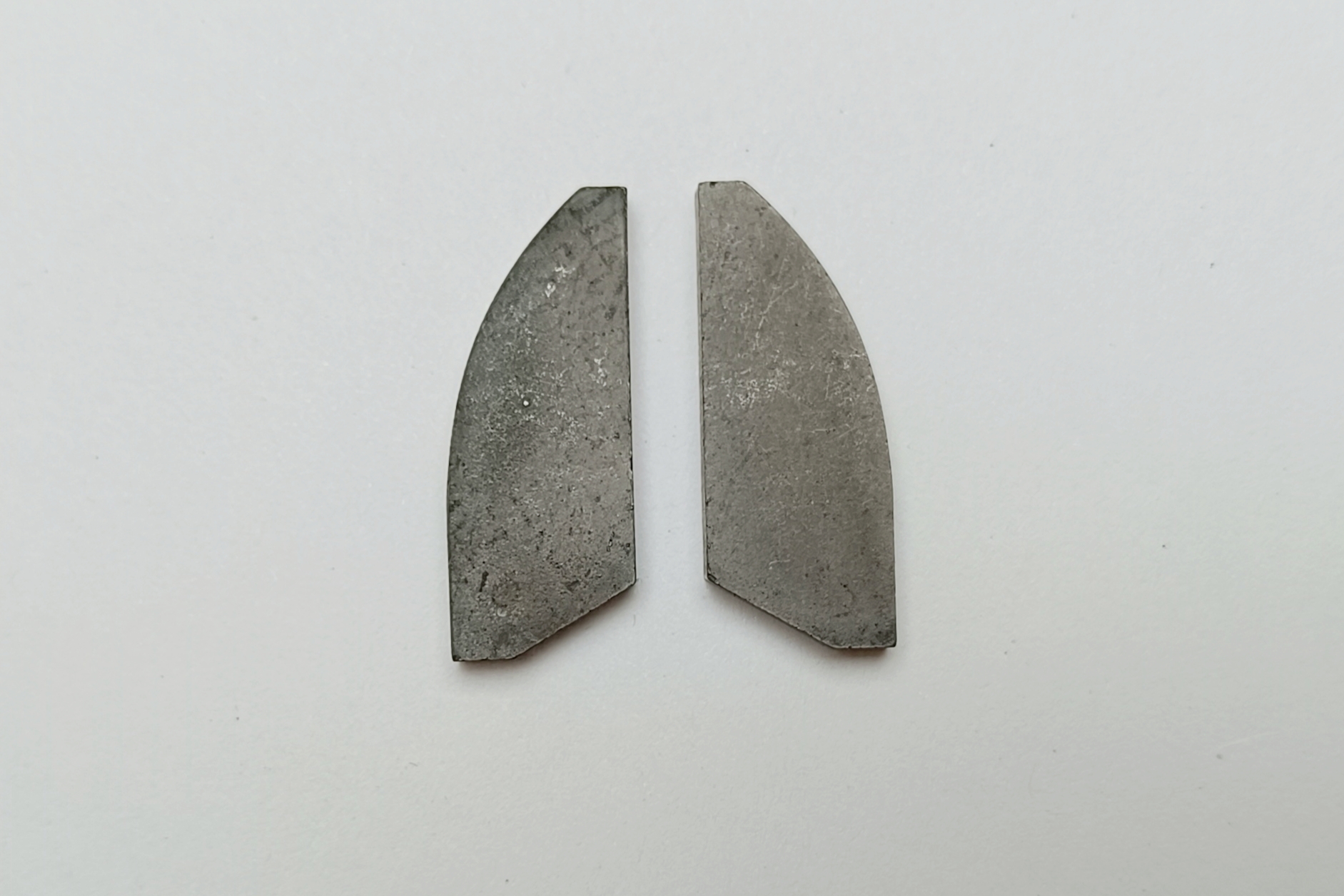 الماس جوشی روسی سایز 12 * 30 ضخامت 4 میلیمتر T15K6