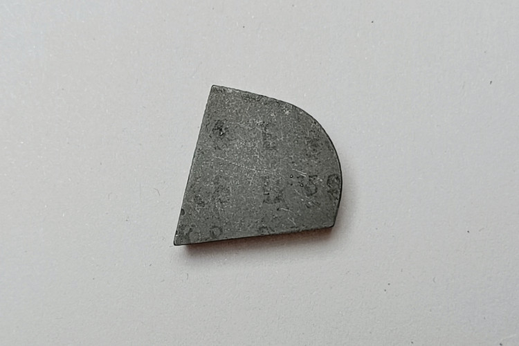 الماس جوشی روسی سایز 21.5 * 22.5 ضخامت 6 میلیمتر BK8