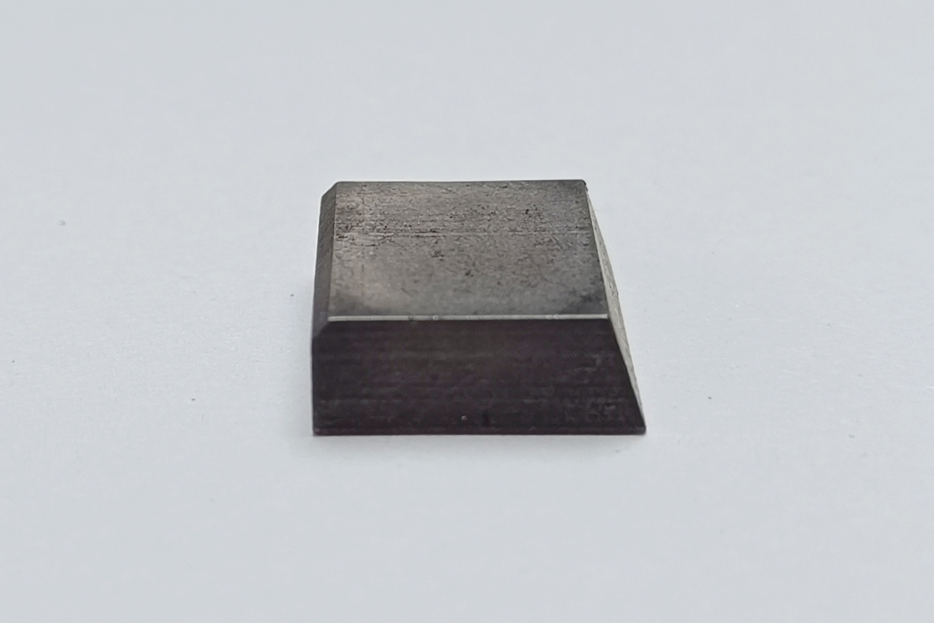 الماس جوشی ذوزنقه‌ای روسی سایز 16 * 18 ضخامت 6 میلیمتر T5K10