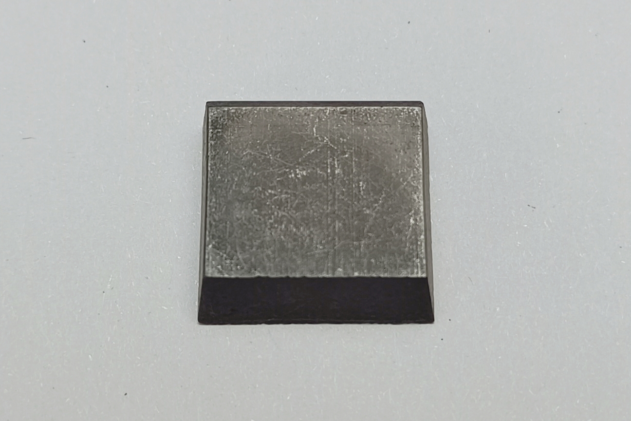 الماس جوشی ذوزنقه‌ای روسی سایز 16 * 18 ضخامت 6 میلیمتر T5K10