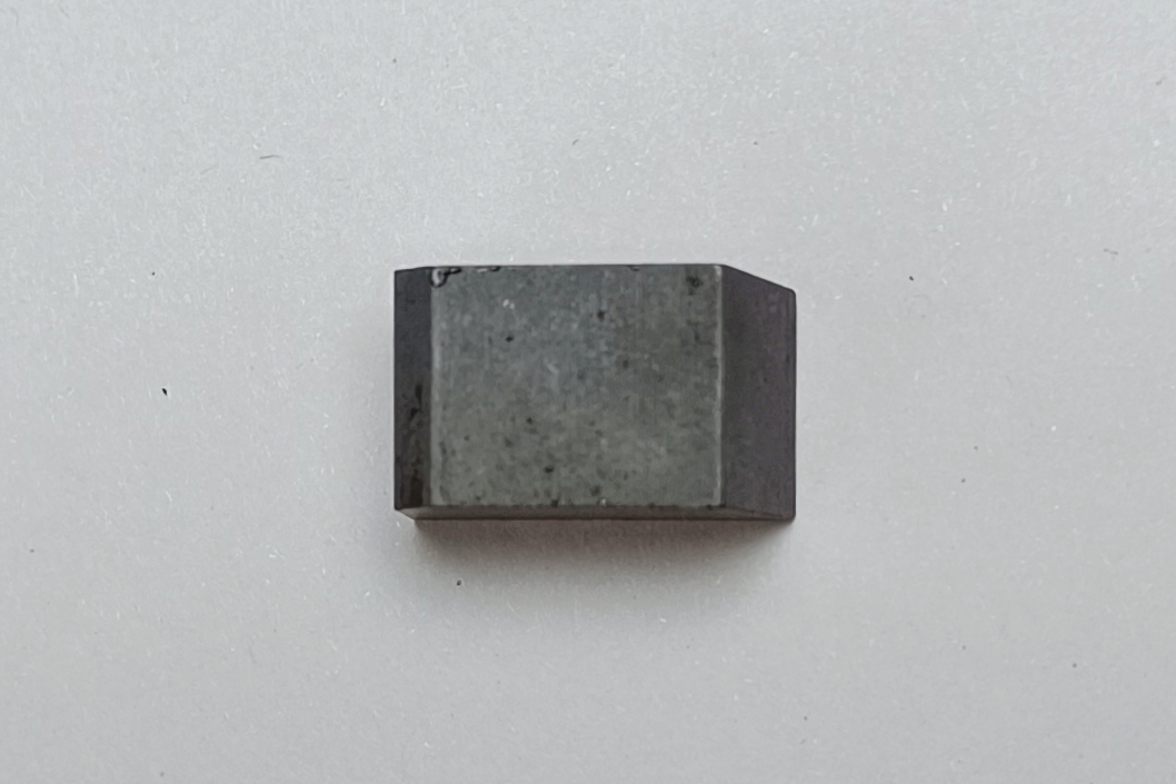 الماس جوشی ذوزنقه‌ای روسی سایز 11 * 18 ضخامت 10 میلیمتر T5K10