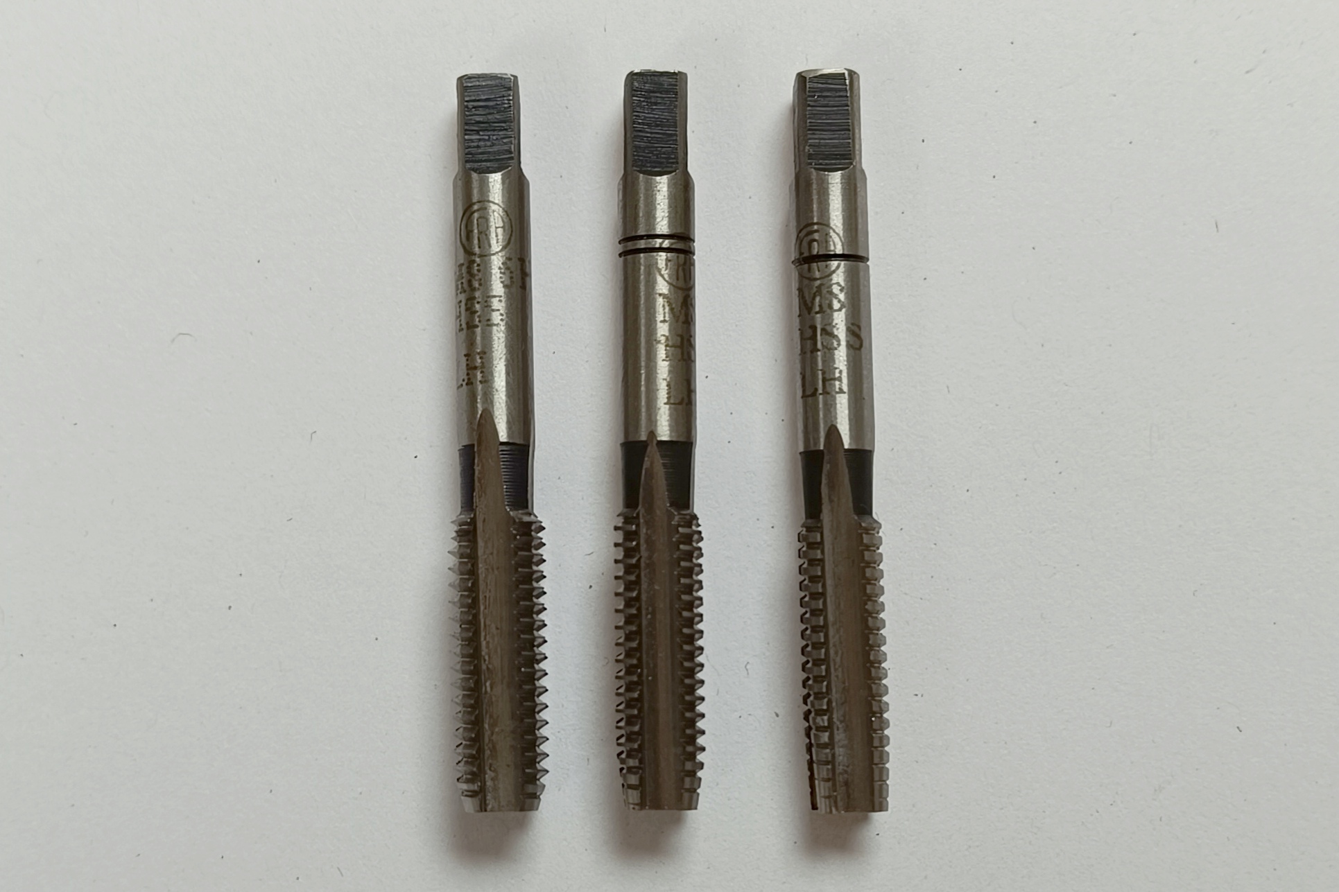 قلاویز دستی چپ HSS سایز M8 میلیمتر برند FRA یوگسلاو (اصل)